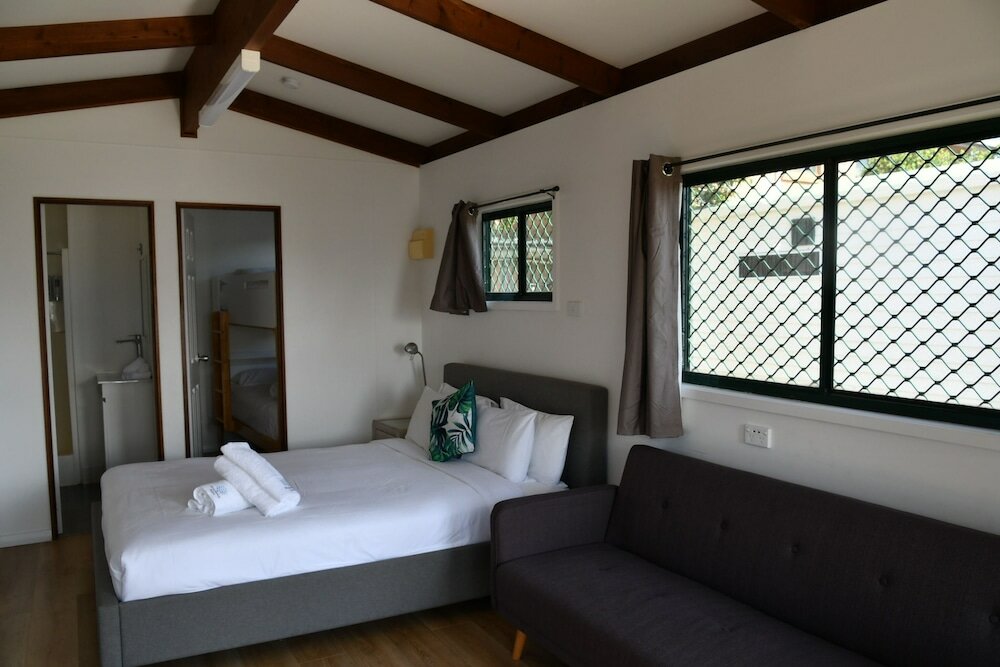 Фото Lakeside Inn Illawarra