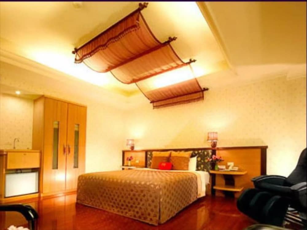 Фото England Motel