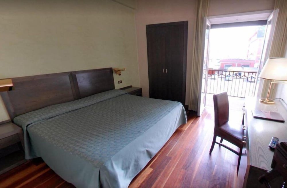 Фото Astor Hotel