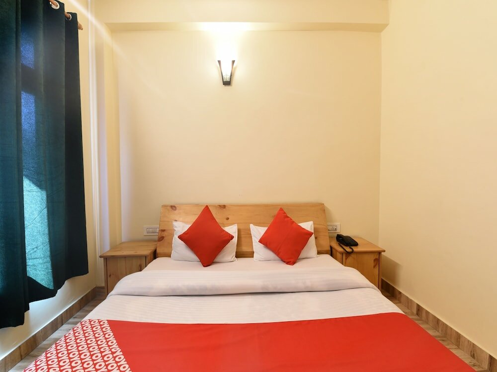 Фото Oyo Parth Regency