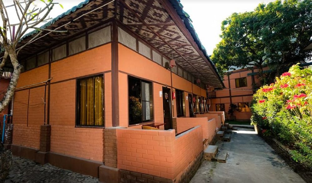 Фото Wun Tawp Garden Hotel