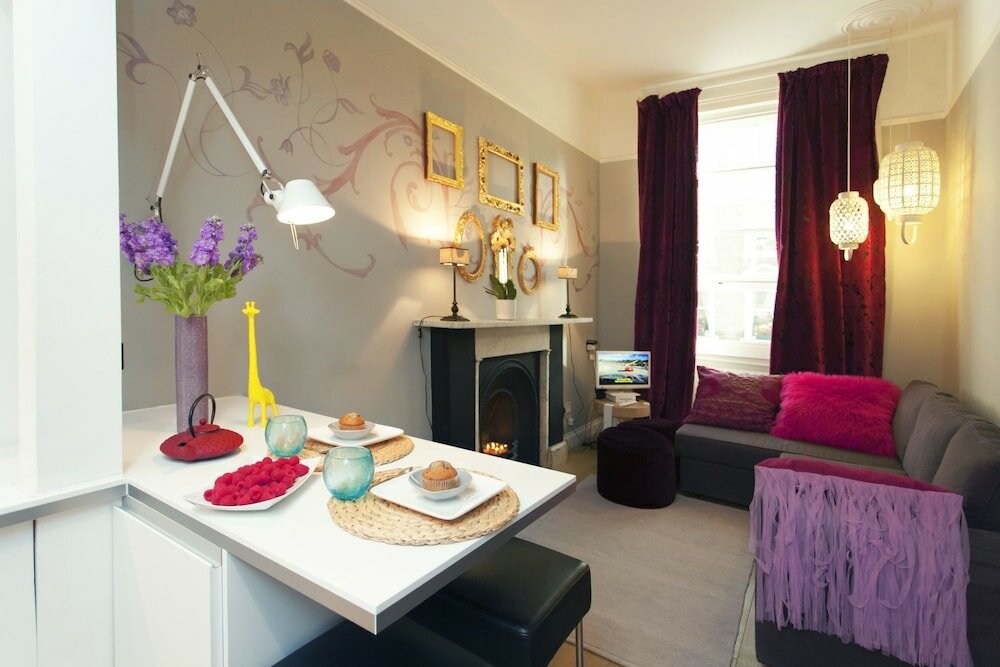 Фото Chelsea Italian Design Home with Terrace