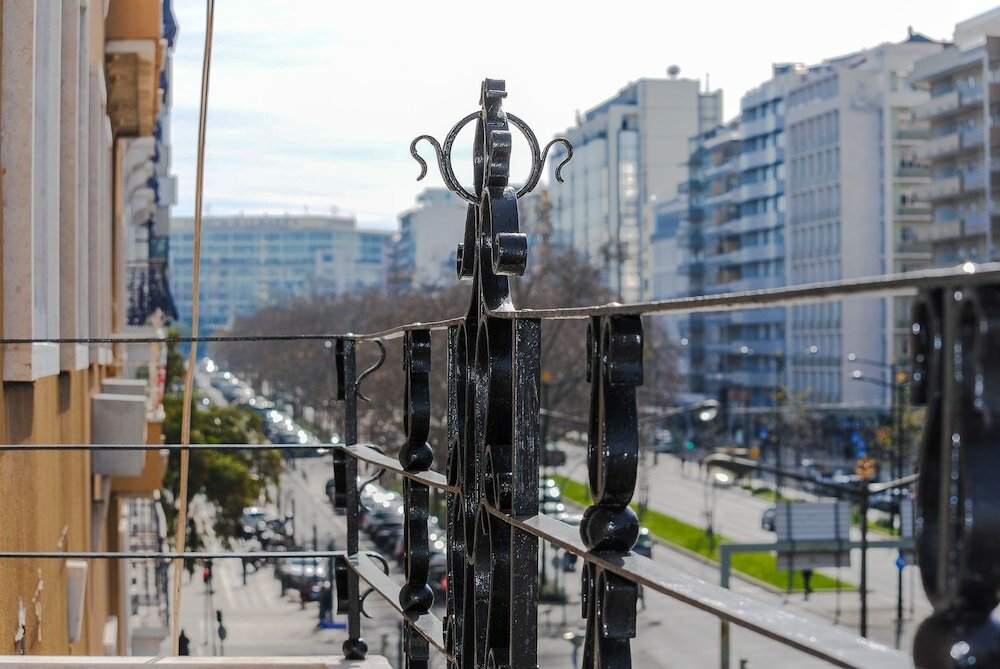 Фото Nlc Rooms & Suites