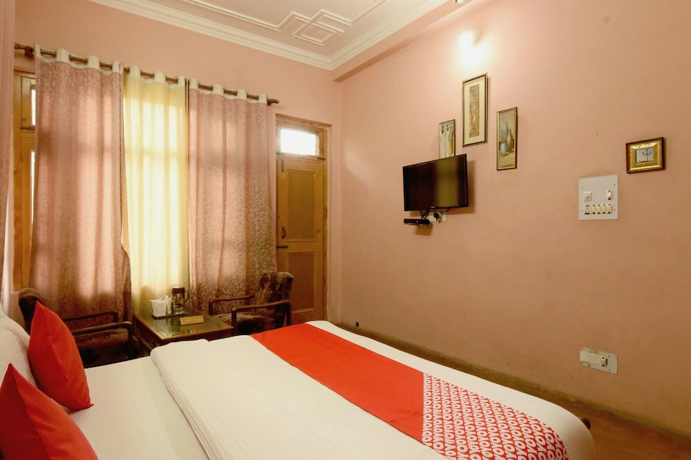 Фото Oyo 18674 Airport Inn Hotel