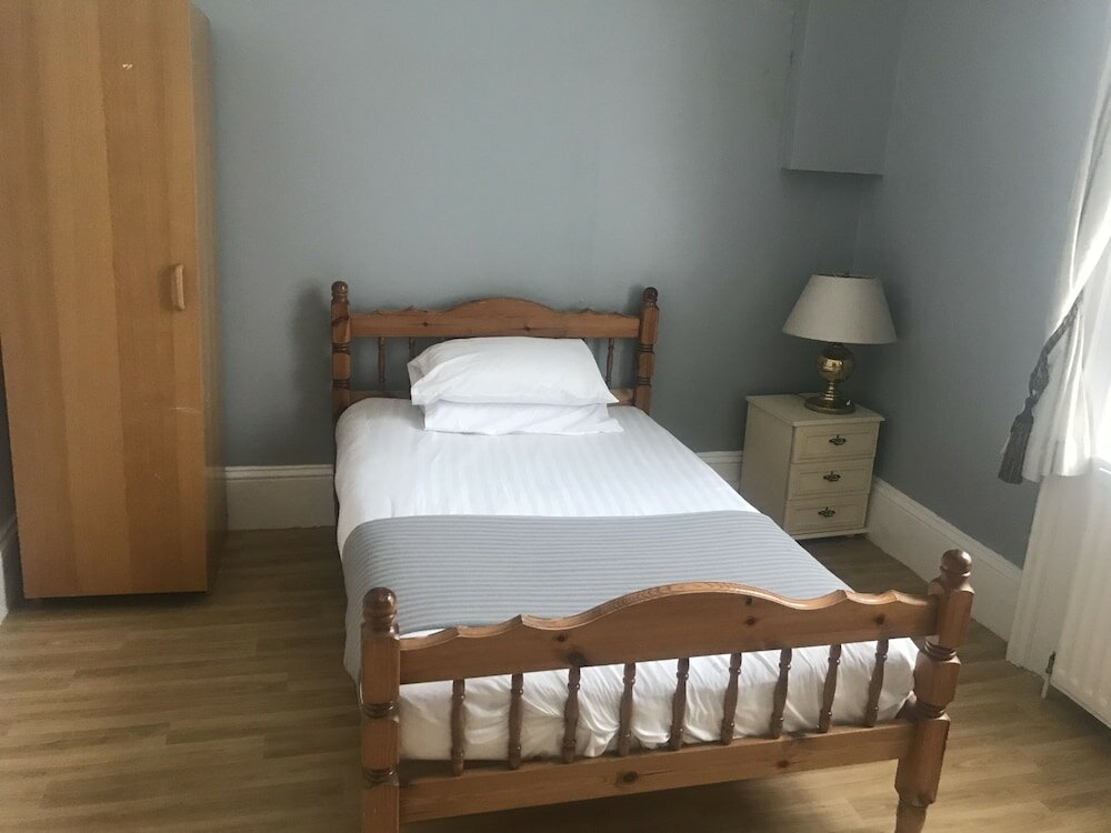 Фото Clifton House Hotel