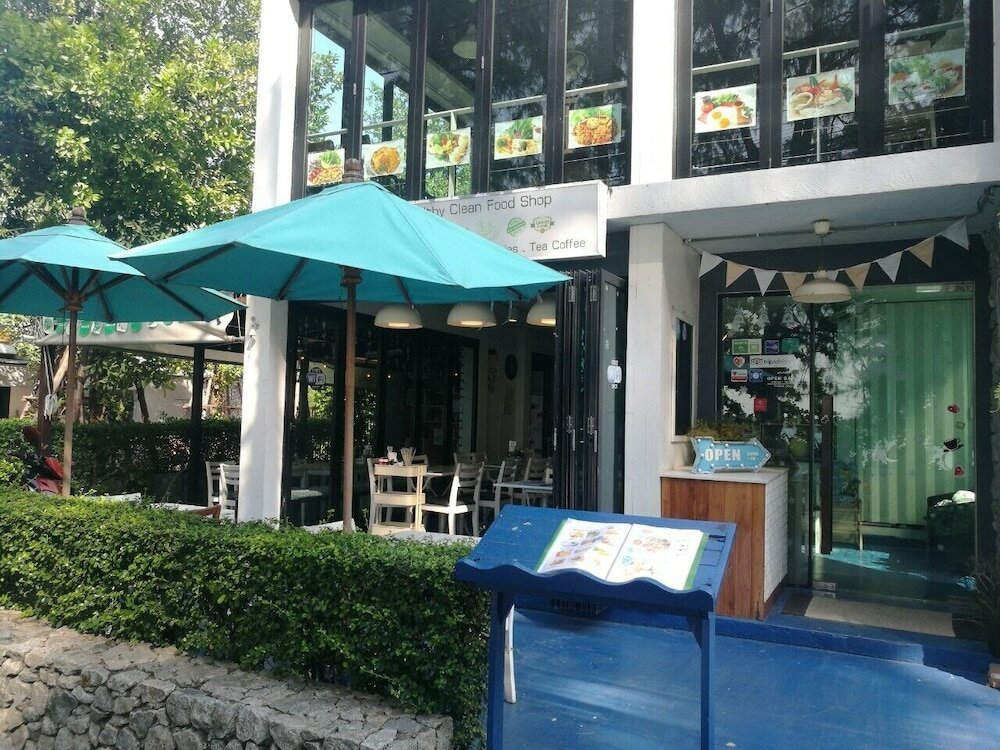 Фото The Title East Wing by Trips Phuket