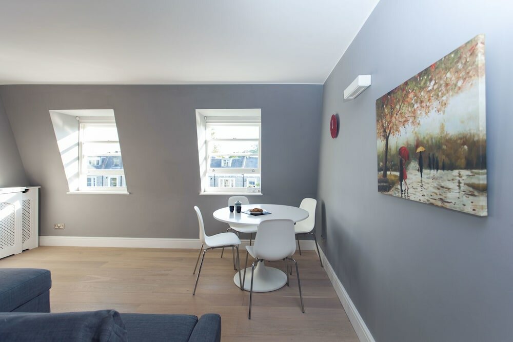 Фото Shopping Centre and Cinema Atmosphere