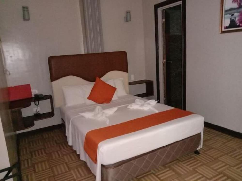 Фото 7 Meadows Inn