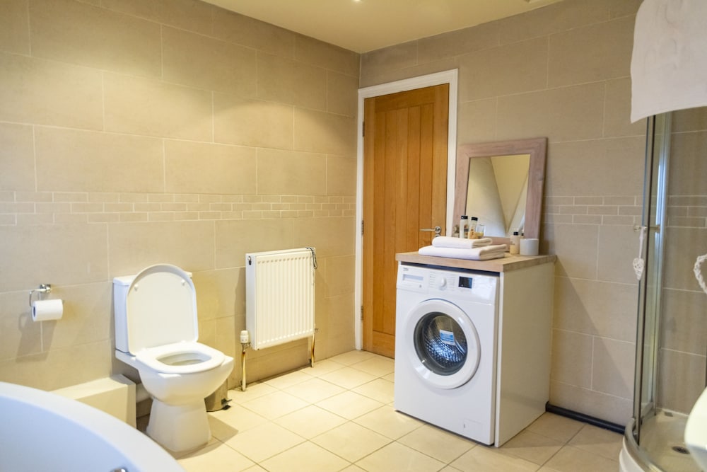 Фото The Apartment № 2 The Old Red King Pub