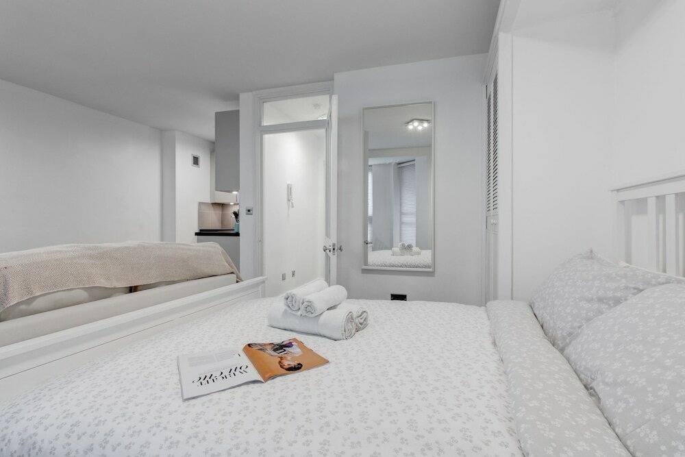 Фото Sherborne Court