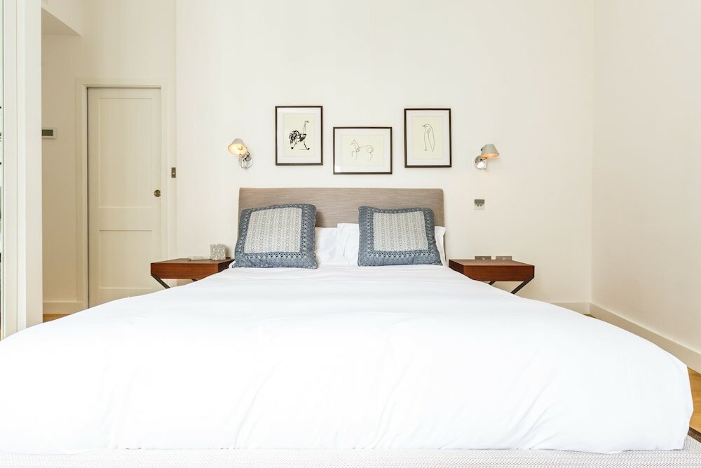 Фото Cockspur Street