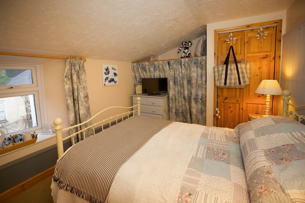 Фото Vine Cottage - B&b