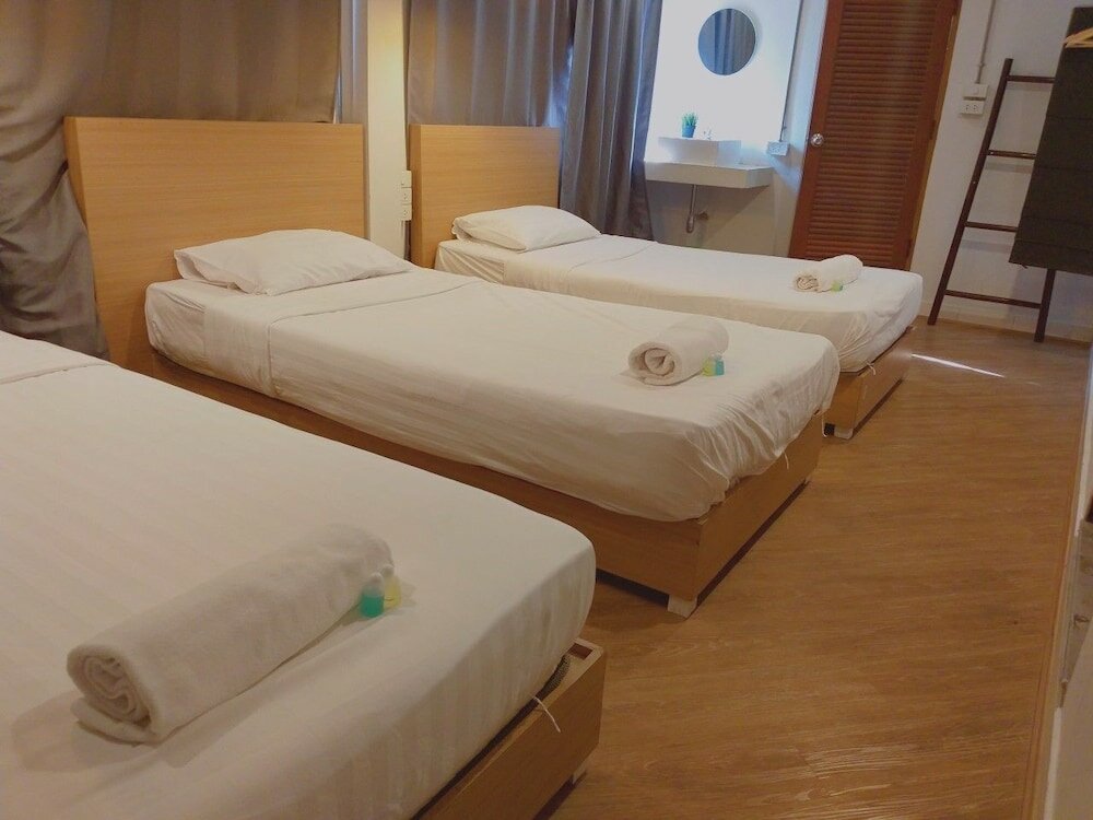 Фото Siam Hubbiz Hostel