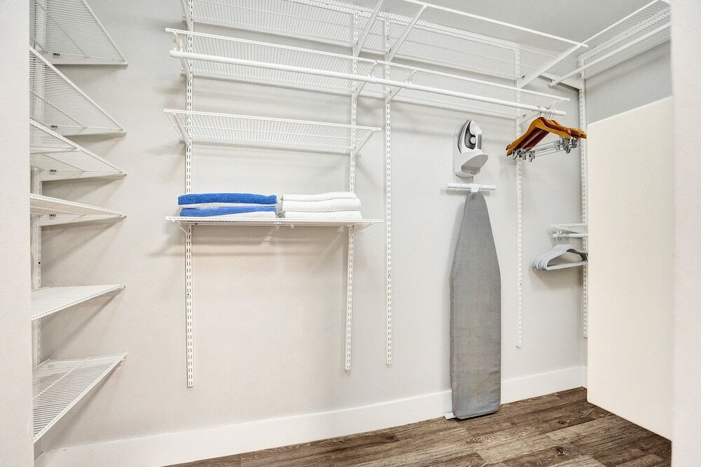 Фото 3 Bedroom Condo With Stunning Balcony View