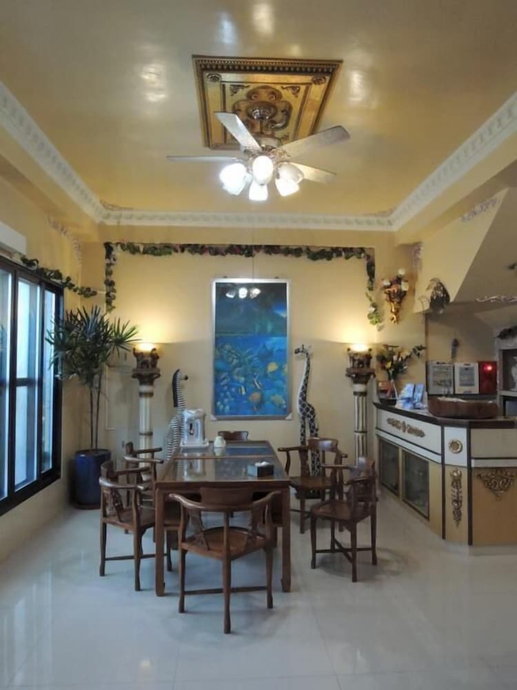 Фото Whale's Homestay