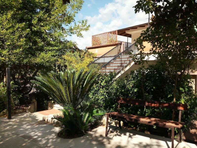 Гостиница Villaggio Fabra Casa Mia e non solo