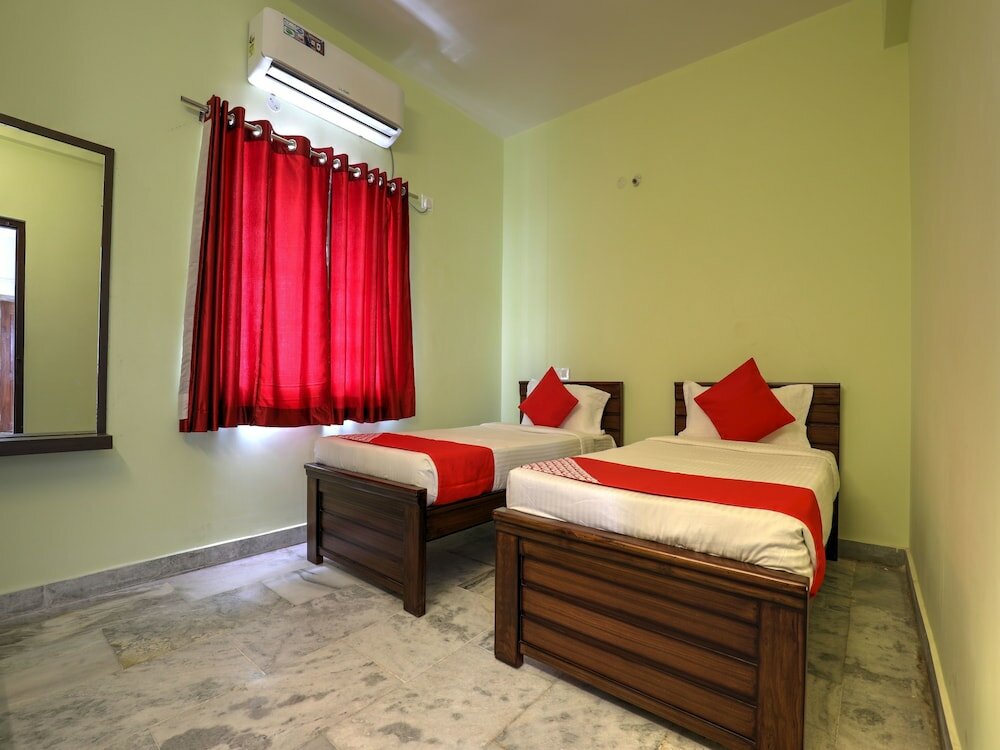 Фото Oyo 15168 Sucasa Homes