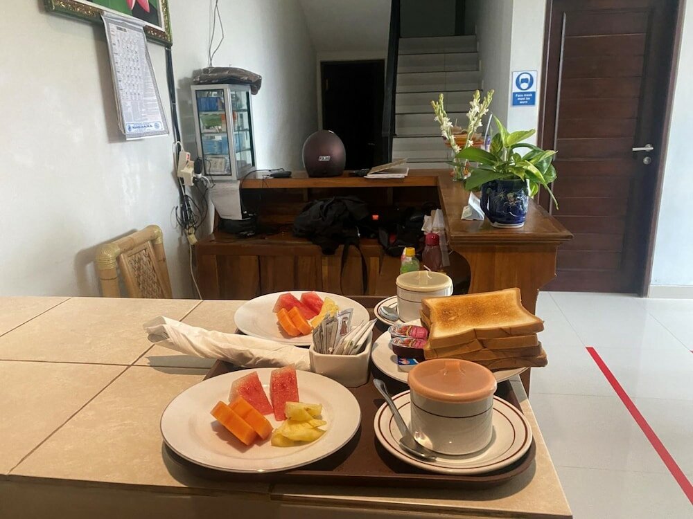 Фото Suwardika Homestay and Dormitory - Hostel