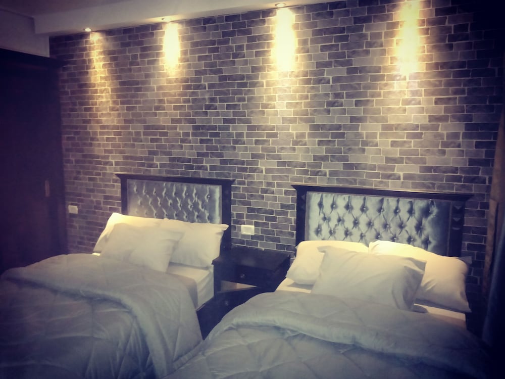 Фото Castle Hostel