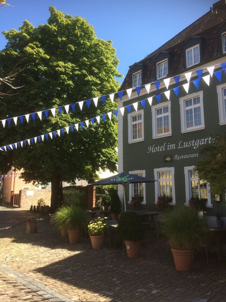 Фото Hotel im Lustgarten