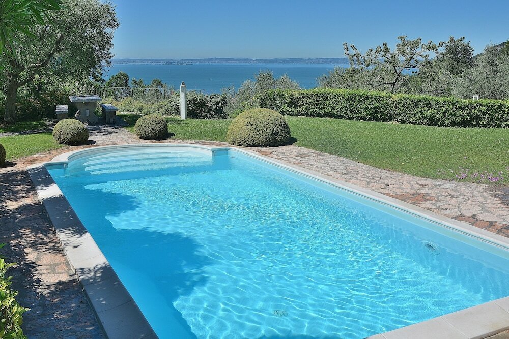 Фото Apartment With Pool Ai Pignoi 1st floor