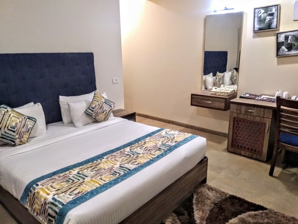 Фото Hotel Karon Premium