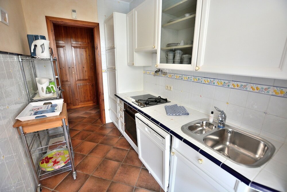 Фото Apartment With Pool Ai Pignoi Ground F