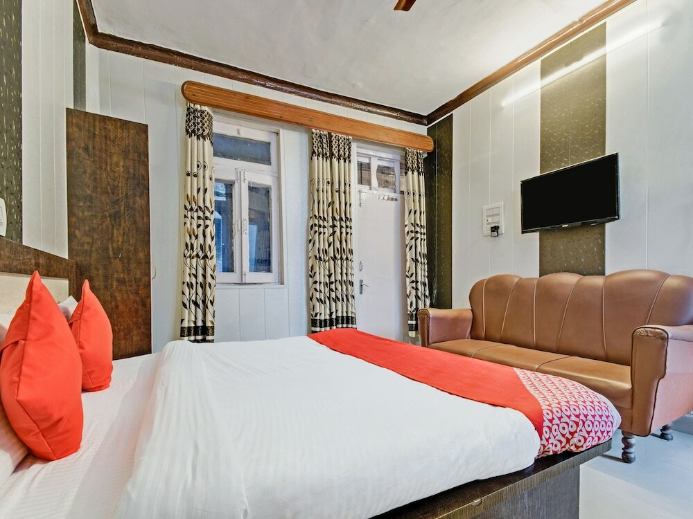 Фото Oyo 24244 Chamunda View