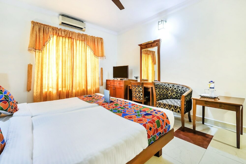 Фото FabHotel Kangappadan Residency