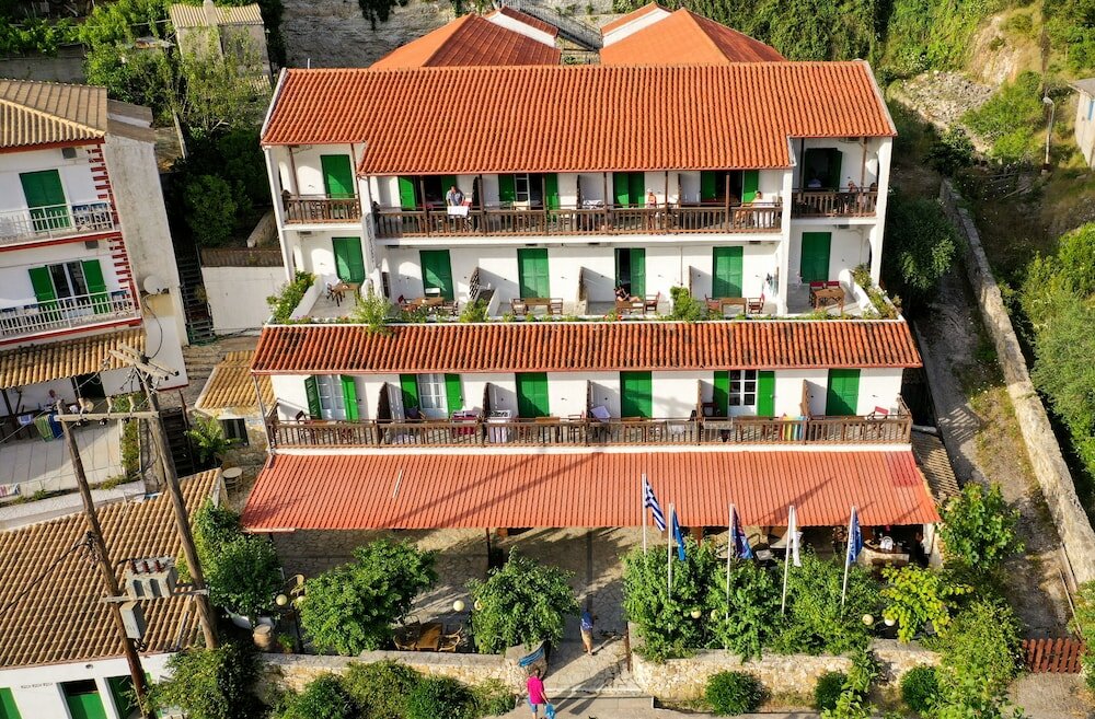 Фото отеля 1