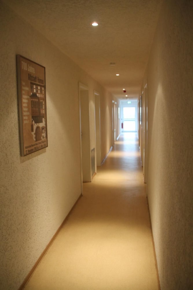 Фото Hotel RIESENJunior by Trip Inn