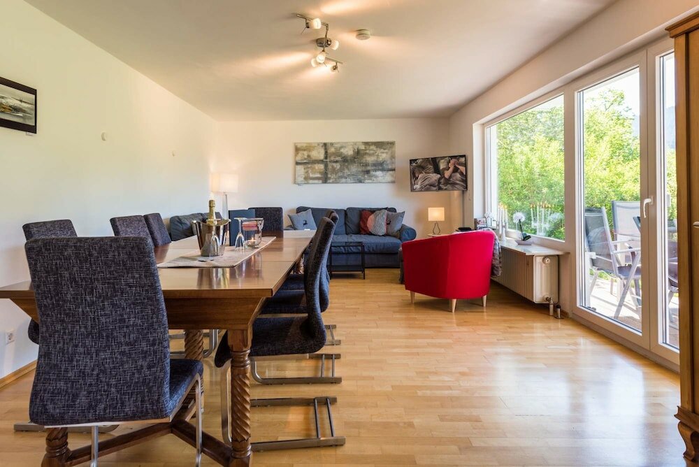 Фото Traum-Ferienhaus auf der Burghalde