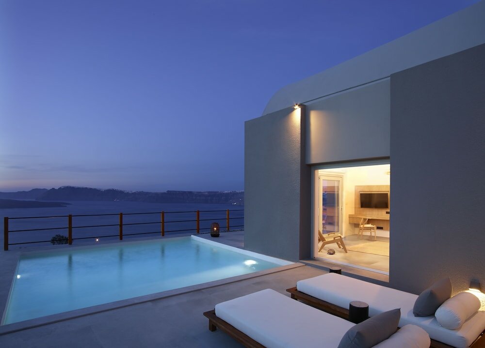 Фото Melidonia Suites