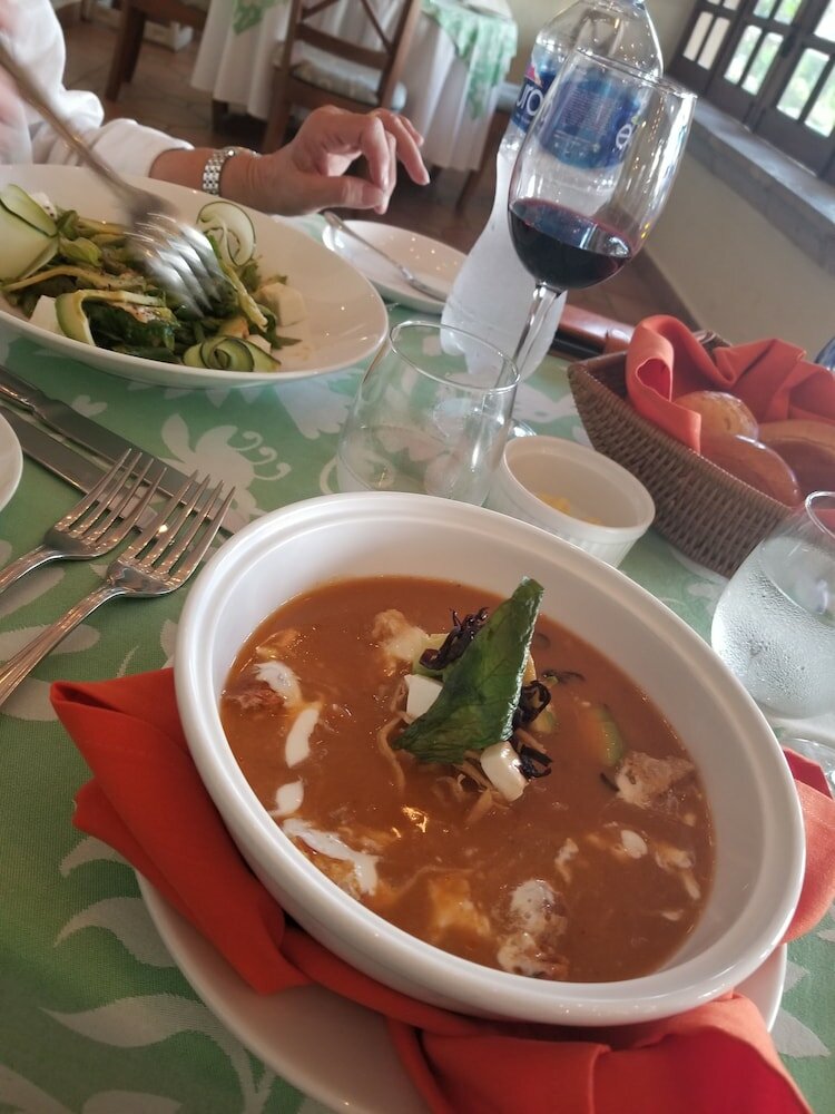 Фото 1 Minute to the Sand