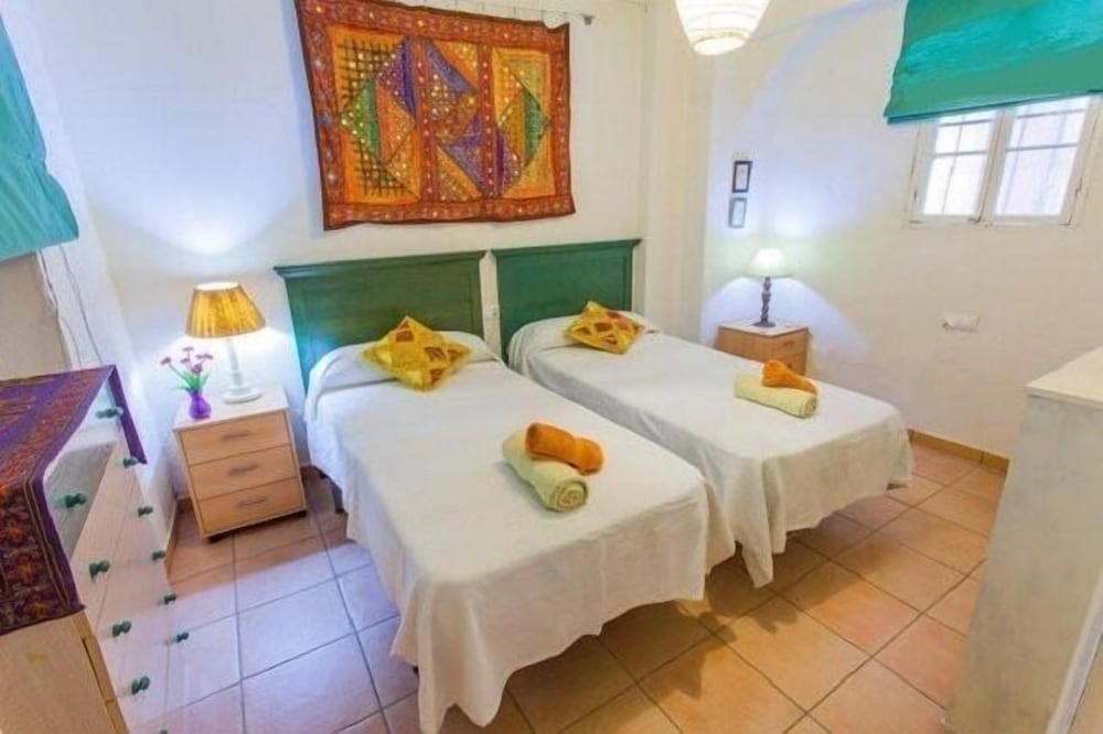 Фото Apartamentos El Patio Andaluz