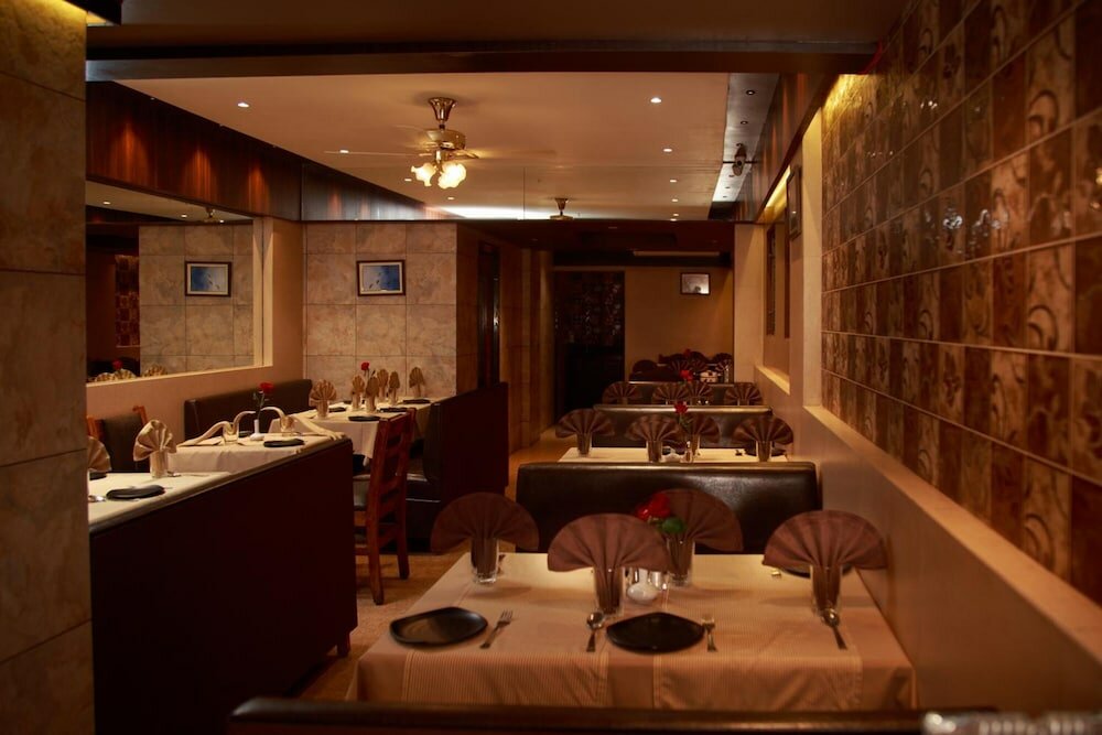 Фото Hotel Leela