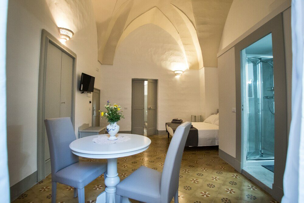 Фото Le Finestre Su Porta Carrese - Luxury Rooms & Suites