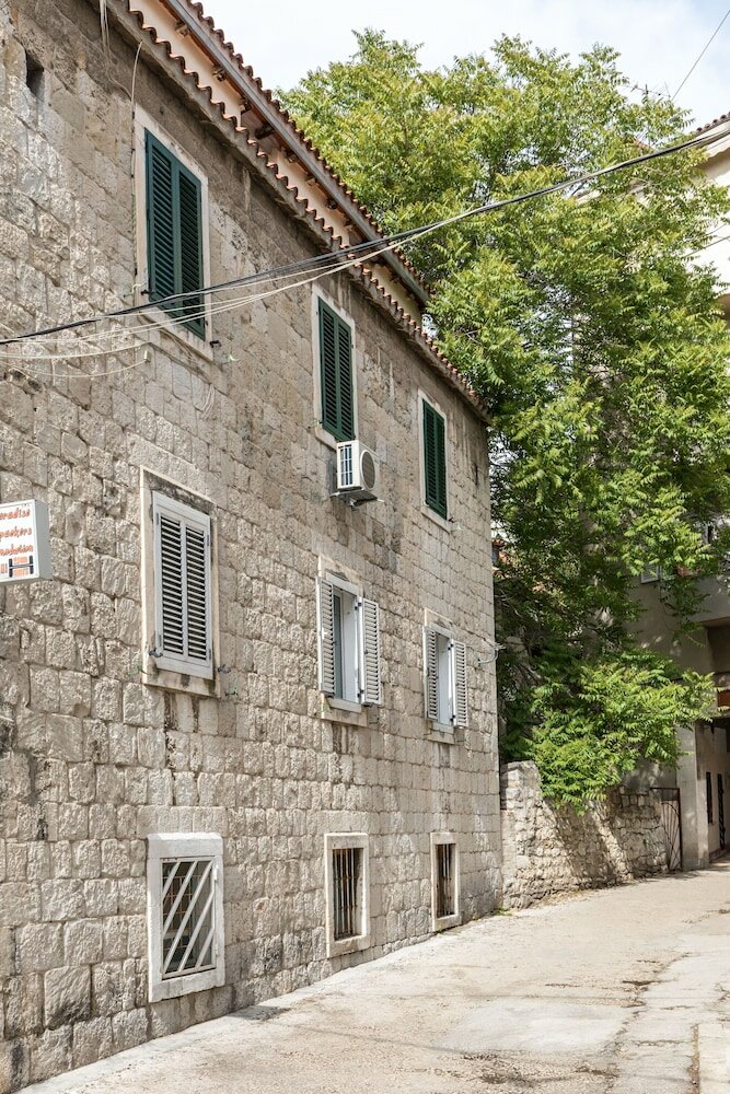 Фото Bright & Modern on Top Location