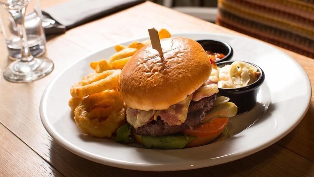 Фото Rnli College