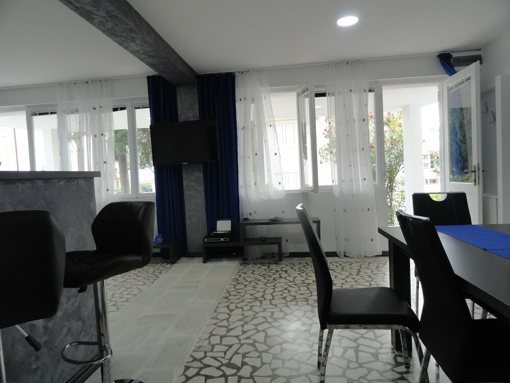 Фото Petrovac Holiday House with pool