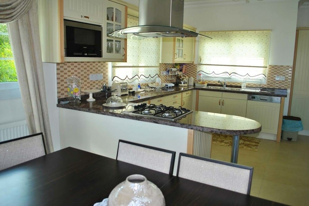 Фото Villa Roman by Amy Villasa