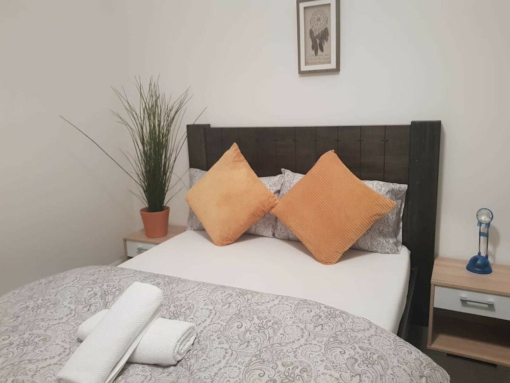 Фото The Duke Apartments