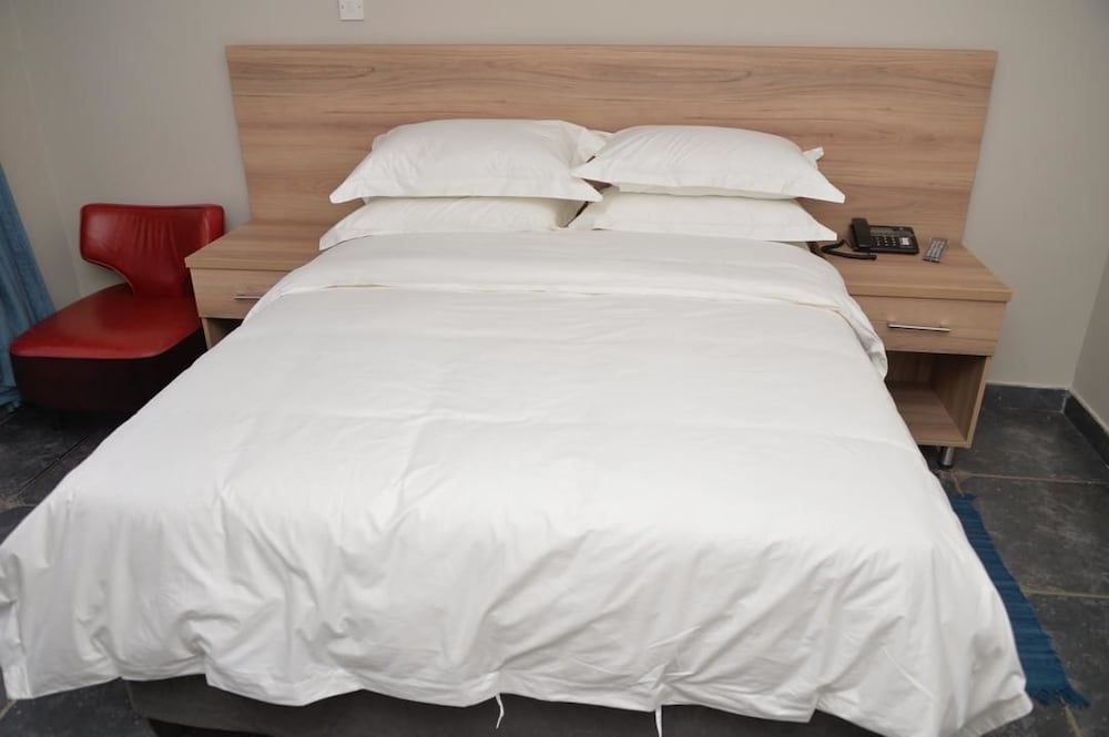 Фото Corner Cottage Bed and Breakfast