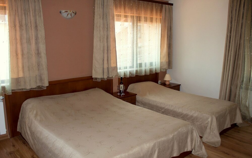 Фото Bizev Hotel