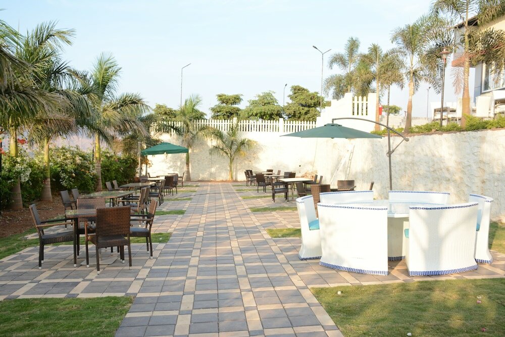 Фото Ratnaa Resort