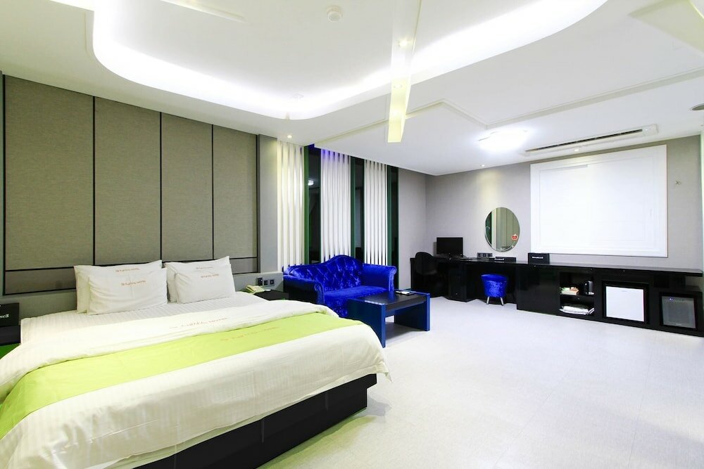 Фото Renaissance Hotel