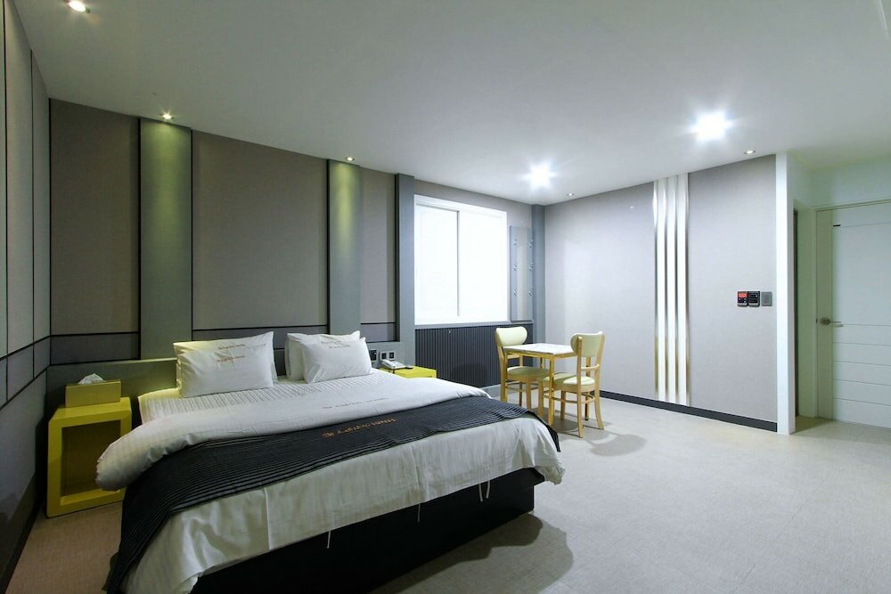 Фото Renaissance Hotel