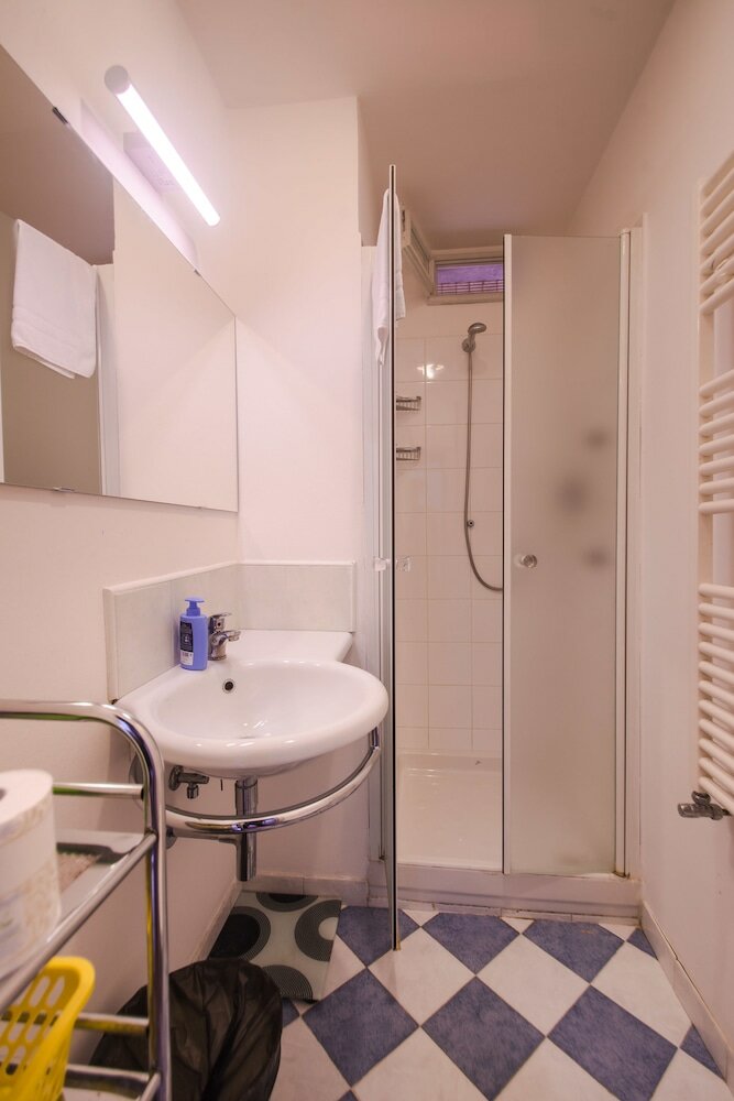 Фото Lovely 4bd Apt 3min Walk to Ponte Vecchio