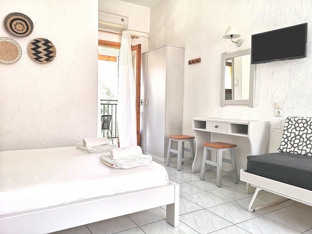 Фото Emilia Apartments