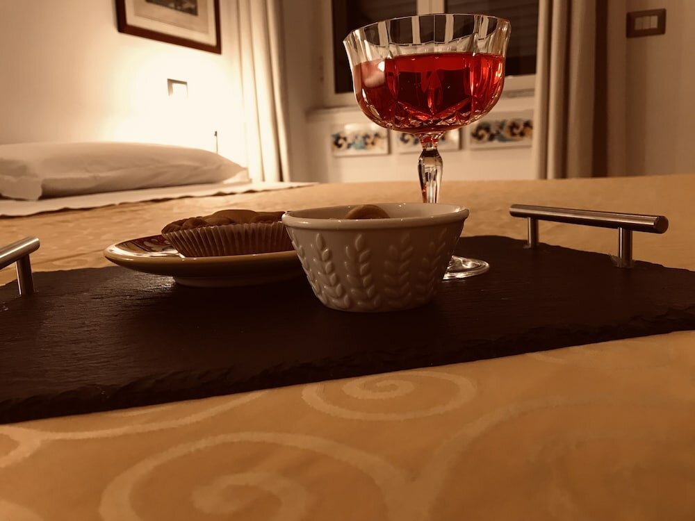 Фото International Naples